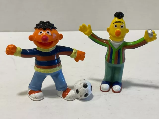 Sesamstrasse TV Kult 2 x Mini Figur Niederlande: Ernie und Bert Hartplastik