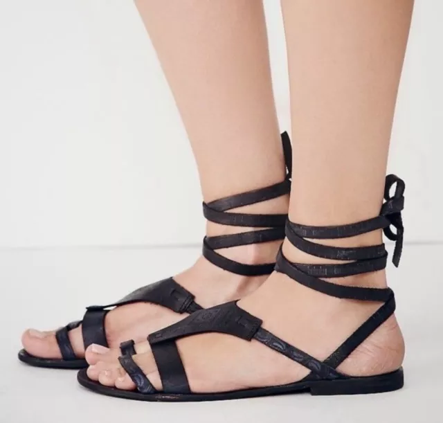 Free People Oliviera 100% Leather Lace Up Ankle Wrap Flat Gladiator Sandals 39