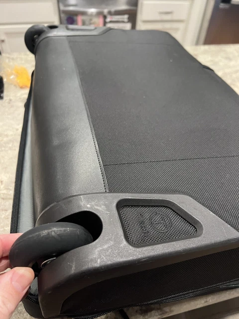 Tumi T-Tech Wheeled Black Ballistic Nylon  Carry-On 14.5"x22"x8.5" Garment Bag 10