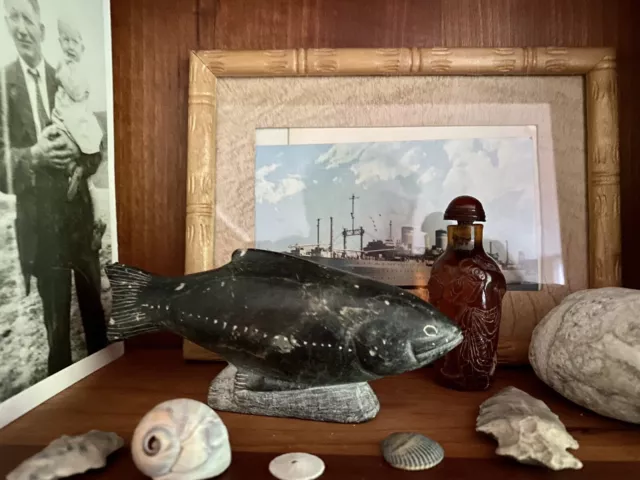 1800’s Native American Carved Stone Fish Eskimo Inuit NW Tribe Artifact Signed 1800’s Native American Carved Stone Fish Eskimo Inuit NW Tribe Artifact Signed