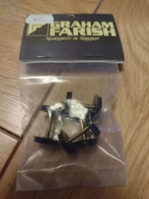 Graham Farish Packet Of 4 Metal Wagon Wheels Brand New OO Gauge