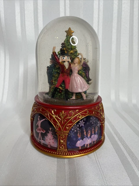 Santa In Town Animated Musical Glass Glitterdome Christmas 120mm Snow Globe New