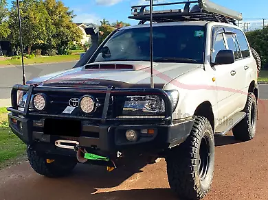 Bonnet Scoop for 100 / 105 Series Toyota Landcruiser