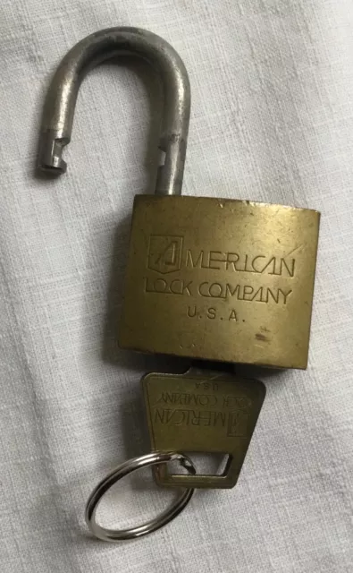 Vintage American Lock Company Hardened Steel Ball Padlock USA with 1 Box Key 3