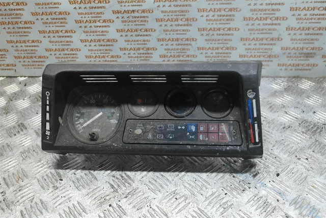 BFD060694 1990 LAND Rover Defender 300 Tdi Speedometer Clocks £150.00 ...