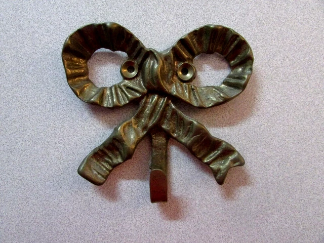 Vintage Solid Brass Ribbon Bow Wall Hanger w/ Hook 4" X 4 1/8"