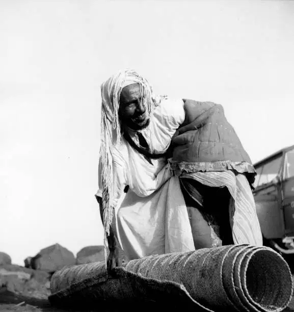 Pilgrim arriving in Mecca with his own sleeping mat coverlet 1950s OLD PHOTO