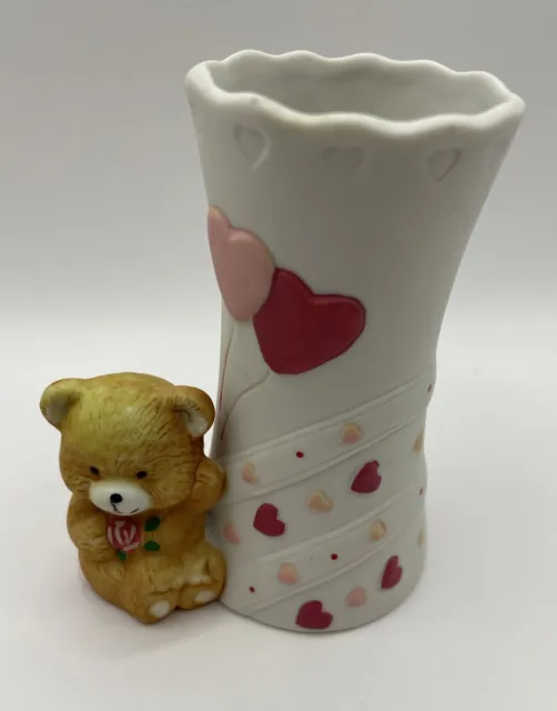 Vintage Russ Berrie Ceramic Heart Bear Valentines Vase Coin Trinket Holder 4 in
