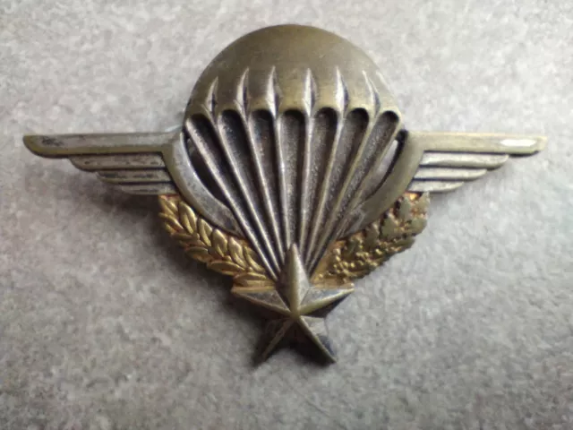 médaille militaire insigne brevet parachutiste attribué 186... drago romainville