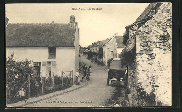 CPA Marines, Les Hautiers, vue de la rue