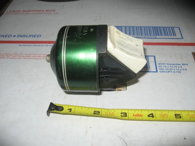 VINTAGE WESTERN AUTO Revelation V7343 Fishing Reel Made in