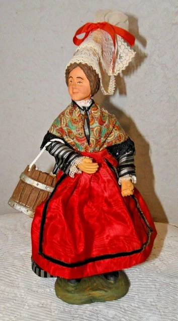 Ancien santon de provence femme poissonnière signé m.chave à Montauban