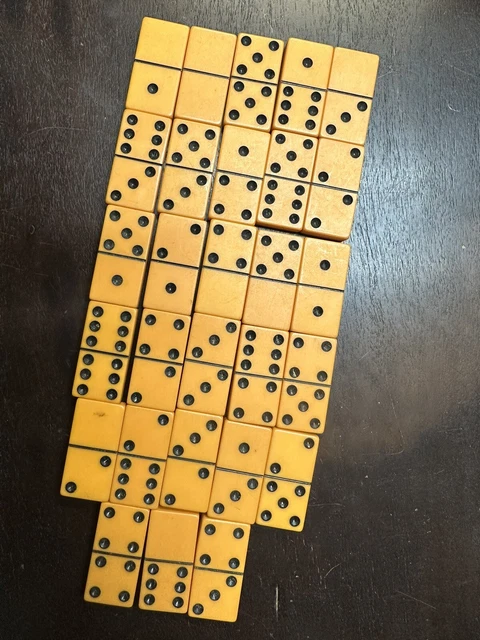 Vintage Plastic Butterscotch Bakelite? 28 Domino Set Tile Dominoes Game Vintage Plastic Butterscotch Bakelite? 28 Domino Set Tile Dominoes Game