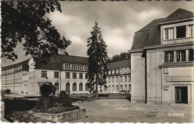 CPA CREIL - École Prof. de jeunes filles (130991)