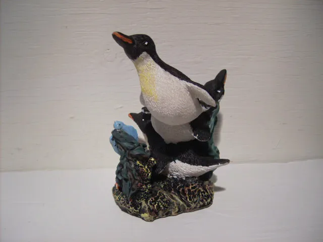 Penguin Family statue figurine Collectible Penguins