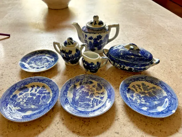 Japan, Blue Willow (Child's Set, Made in Japan)
