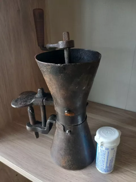 moulin à café ancien petit modèle
