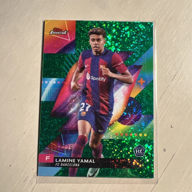 LAMINE YAMAL 202324 Topps Finest UCC Green Speckle Rookie (d/125