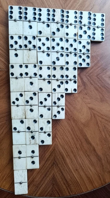 Lot Ancien De 27 Dominos – Jeu De Société Vintage