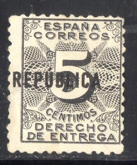 ESPAGNE !  Timbres anciens surcharges émission républicaines de Valence de 1931