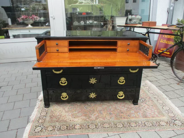 Biedermeier Schreibkommode um 1830 in Hochglanz schwarz