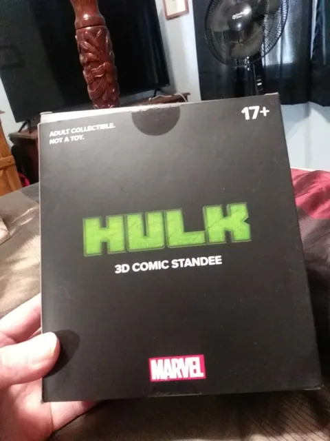 Hulk 3d Comic Stand