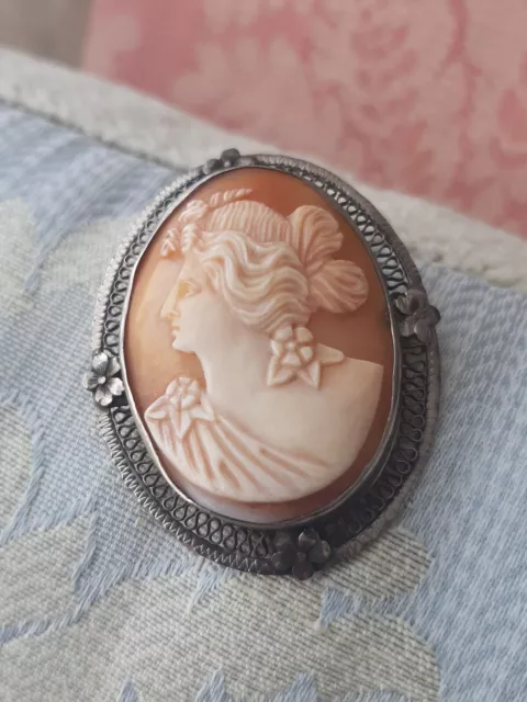 Antique Carved Shell Cameo Silver Filigree Flower Woman Facing Left Brooch Pin