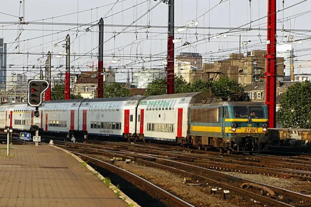 F10 6x4 Glossy Photo SNCB Class 27 2725 @ Brussels Zuid