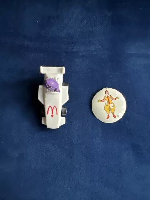 Mcdonald's - Ronald Mcdonald Button & 1988 Grimace In Toy Car