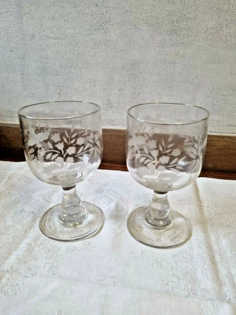 ANTIQUE VERRE SOUFFLE dégagé à l'acide motif florale Cristal