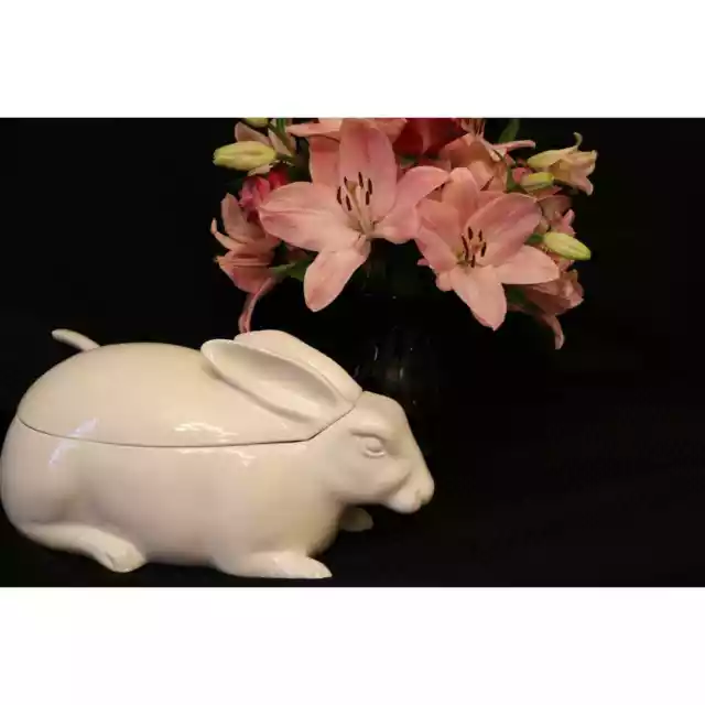 Manger Italian Ceramic WHITE RABBIT Easter Bunny Soup Tureen, Lid & Ladle, Italy