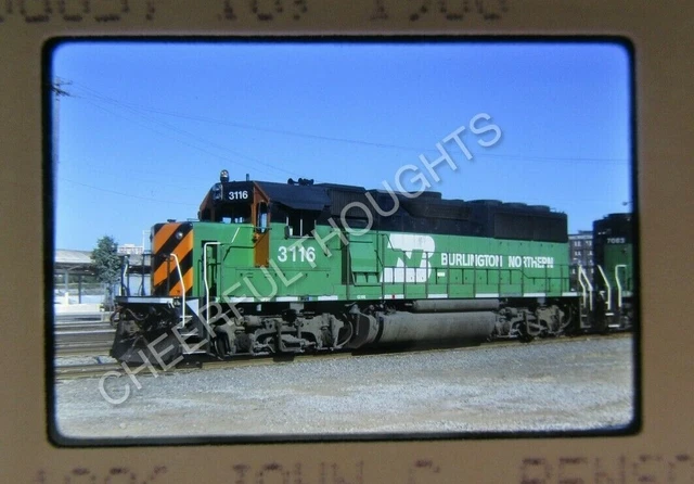 Original '86 Kodachrome Slide BN Burlington Northern 3116 GP50 Portland   33M22