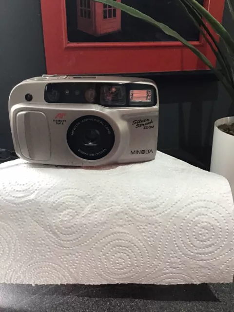 Minolta Silver Streak Zoom AF Remote Date Compact 35mm Film Camera, 35-70mm Lens