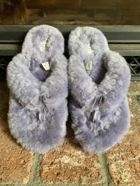 Ugg Australia Womens Fluff Flip Flop Sandals Purple Flats Slip On SZ 8 EU 39 Euc