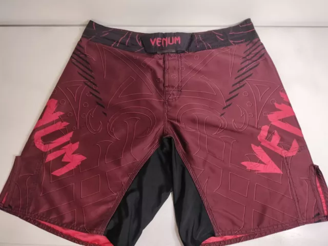 Venum Shorts Mens 34/36 Large Red Fight Team MMA BJJ Jiu Jitsu Training Fighting