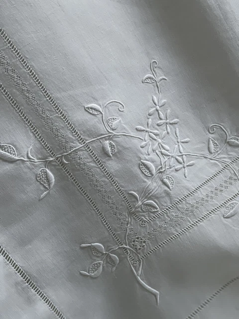 Linge Ancien , Drap Fil Lin 230x320   Découverte Broderie ,Superbes Jours , DL11