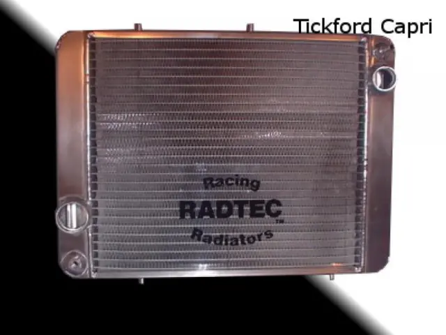RADTEC FORD CAPRI 2.8i TICKFORD RADIATORE ALLUMINIO CON VENTOLA E INTERRUTTORE