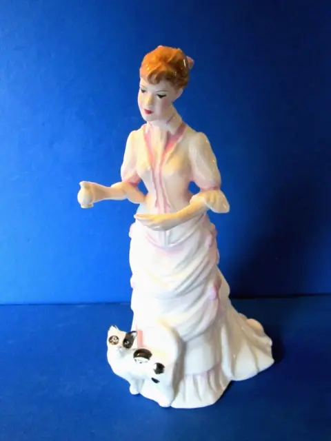 ROYAL DOULTON LADY LUCY WITH CAT No. HN 3858 STYLE 3 PINK & WHITE DRESS PERFECT