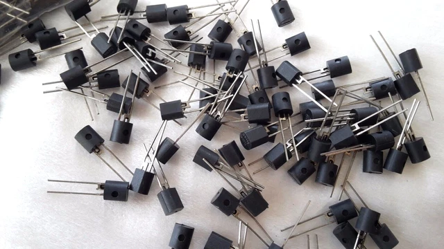 BB105B DIODO SILICON VARICAP DIODE 2-17.5pF - Foto 2