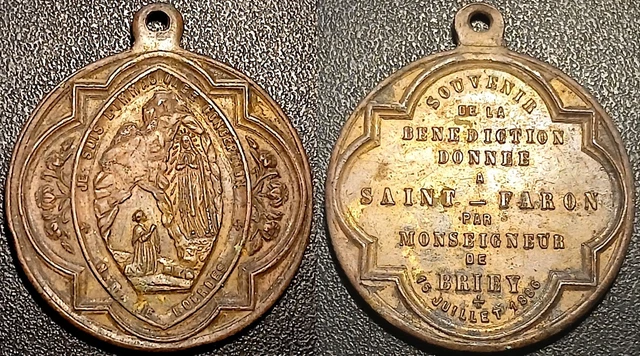 Médaille Religieuse Ancienne, Diocèse De La Rochelle & Saintes (17), Aluminium