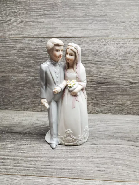 Lefton Ceramic Wedding Series Bride & Groom Wedding Cake Topper Figurine