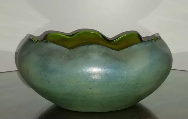 Iridescent Loetz Art Glass Art Nouveau Vase Bowl Centerpiece