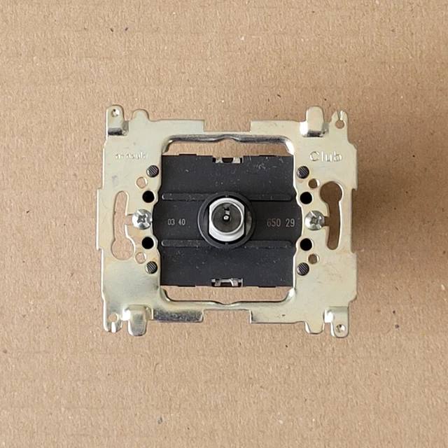 Arnould 63277 - Prise TV-FM-SAT