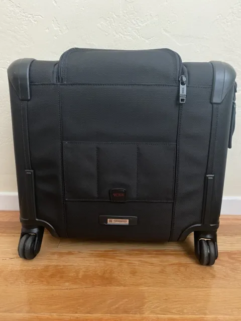 Tumi Alpha 2 Black 4 Wheeled Compact Brief Spinner Carry On 26624D2 Luggage Bag 3