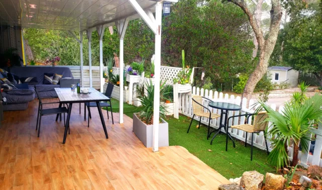 Mobilhome 5*  à Fréjus - St Raphael. Entre Cannes et St Tropez, la côte d'Azur 3