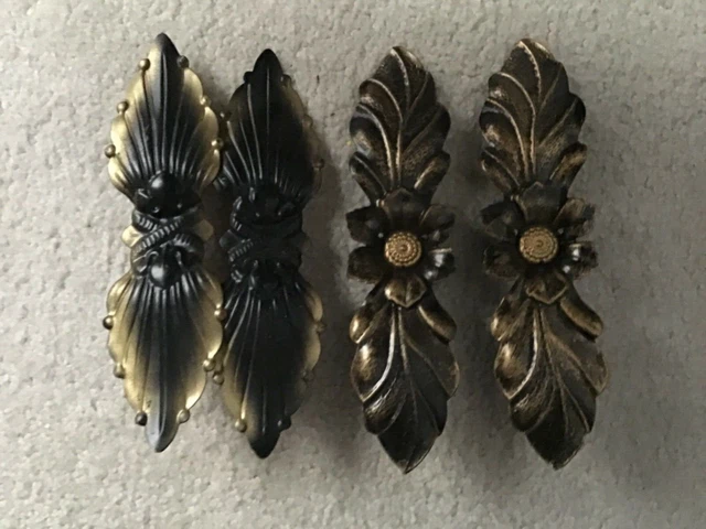 Lot of 4 Vintage Metal Curtain Rod Decorative Clips, 2 Sets Of 2 Different patte