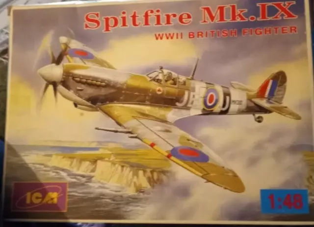 ICM 48061 Spitfire Mk.IX WWII British Fighter  Model 1:48 Sealed Contents (26)
