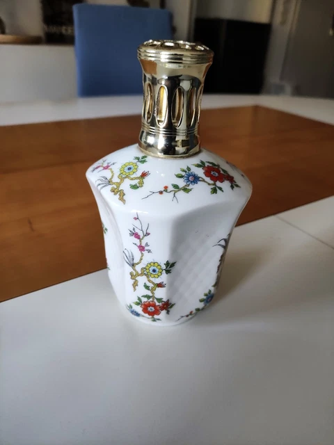 LAMPE BERGER EN PORCELAINE DE LIMOGES FRANCE signé