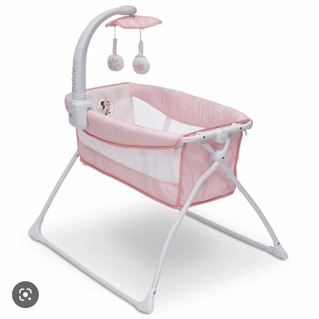 Delta Children Minnie MouseVisitarFoldable Portable Bedside Activities