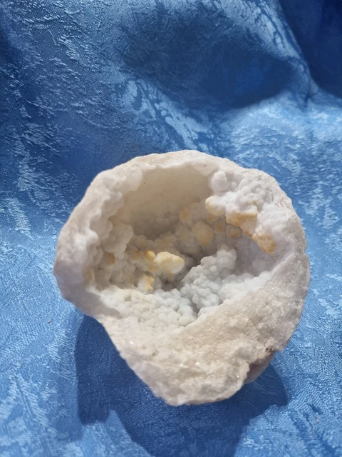 Quarz Geode Marokko 9x6x5cm,300Gramm